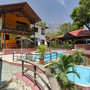 Villa Bayacanes En La Carretera La Vega República Dominicana
